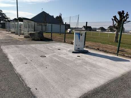 Aire de service de Javron-les-Chapelles