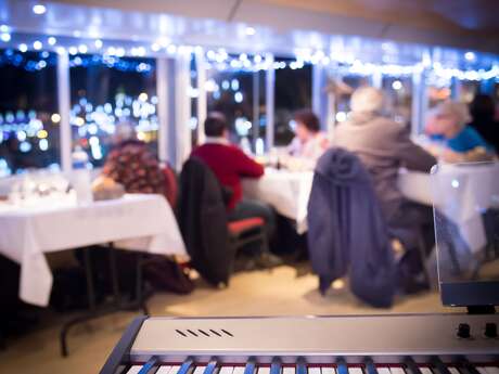 DÎNER CROISIÈRE HARMONIE DES LUMIERES