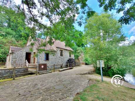 LE MOULIN AU DOMAINE DE TROTTÉ