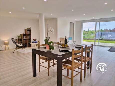 GÎTE LA PARENTHÈSE À SAINT BERTH, 4 PERSONNES