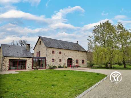 GÎTE DOMAINE LA GRANGÈLE, 12-14 PERSONNES