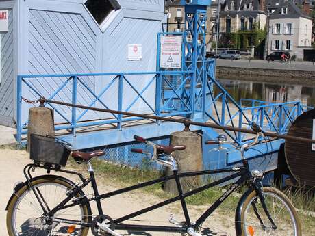 TANDEM - HALTE FLUVIALE