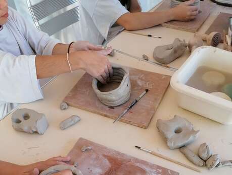 ATELIER LES MAINS DANS LA TERRE !