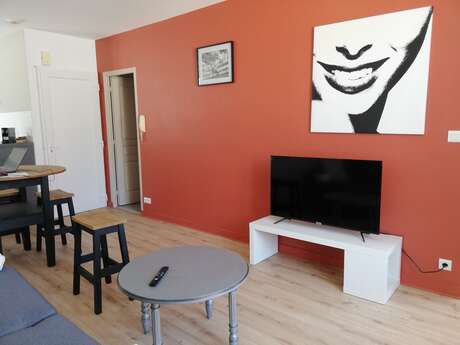 Hôte-zen - Immeuble complet Segré centre - 3 T2 tout équipé