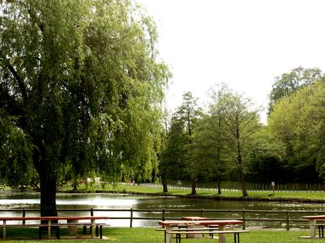 Tour du lac de Saint-Calais