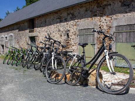 LIVRAISON DE VÉLOS ET ACCESSOIRES EN LOCATION DANS TOUTE LA SARTHE