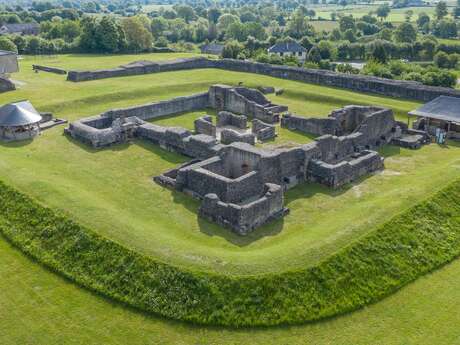 VISITE COMMENTEE DE LA FORTERESSE ANTIQUE & DU MUSEE
