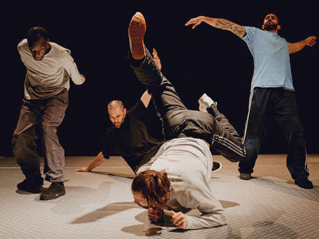 DANSE URBAINE "SLIDE" CIE CHUTE LIBRE
