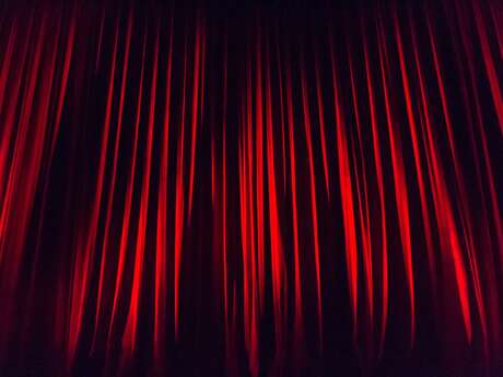 THÉÂTRE "LE CIRQUE" PAR LA TROUPE DU THÉÂTRE DES SAULES - CHAZÉ-SUR-ARGOS
