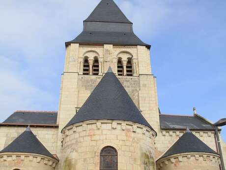 Circuit du Menhir de la Pierre du Coq à Echemiré
