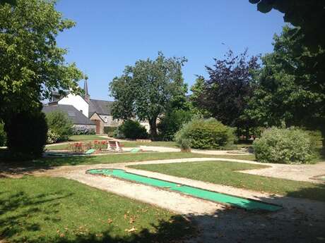 MINI-GOLF