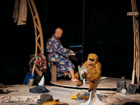 Théâtre de l'Usine  Mise à nu