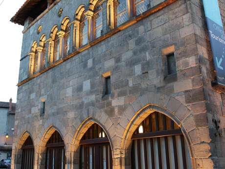 Visite de l'hôtel de la Monnaie à Figeac