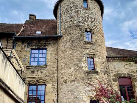 Pays d'Art et d'Histoire : Visite découverte - Saint-Céré et ses hôtels particuliers