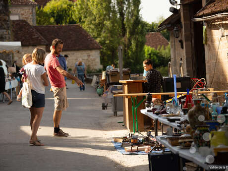 Brocante à Saint-Privat