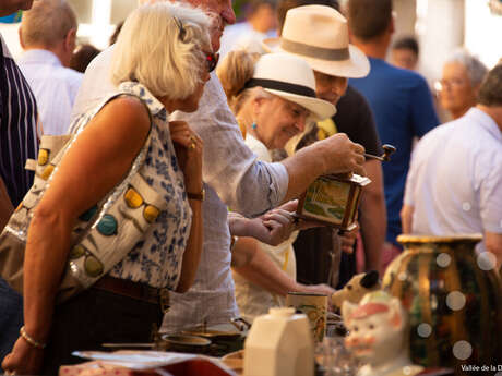 Vide grenier brocante dans  le cadre de la Fête du Monturuc