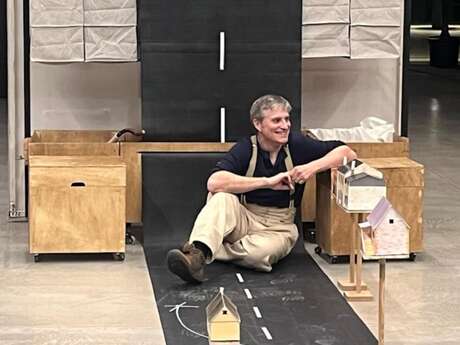 Spectacle à Cajarc, théâtre d'objet : La tournée