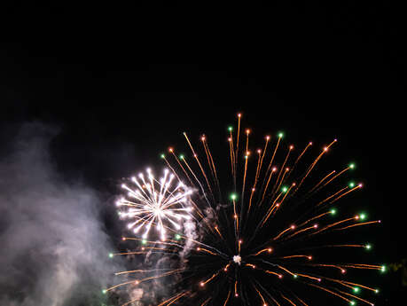 Feu d'artifice à Beaulieu-sur-Dordogne pour la Fête des Corps Saints