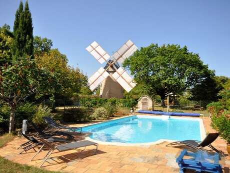 Le Moulin à Vent