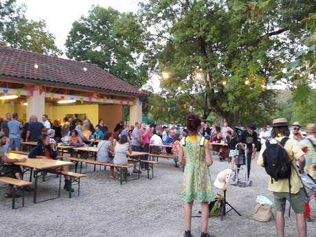 Fête Votive à  Corn