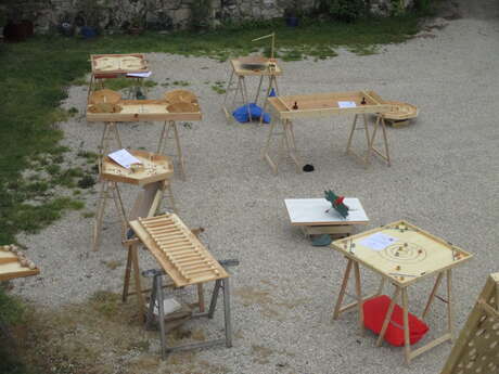 Les jeux de la bateleuse