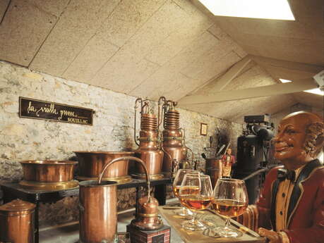 Musée de la Vieille Prune - Distillerie Louis Roque