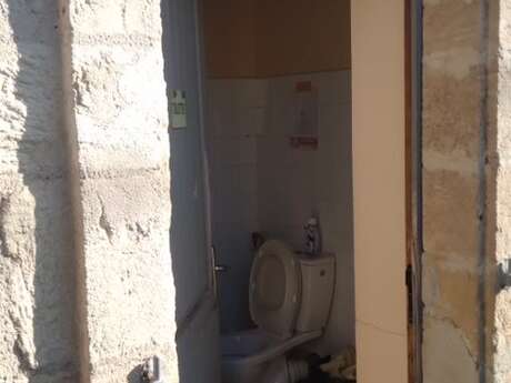 Toilettes Cimetière