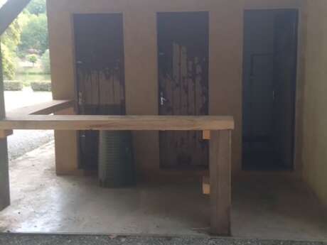 Toilettes Du Plan D'Eau