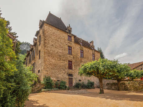 Dans le cadre de Résurgence VII- encadré: rétrospective Robert Lobet au Manoir de Laroque Delprat