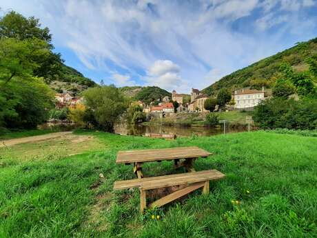 Aire d'accueil des bateaux de Calvignac