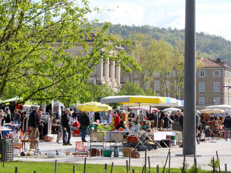 Brocante/Vide-Greniers à Cahors