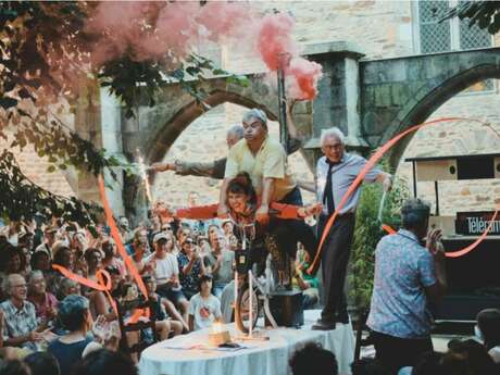 Spectacle à Capdenac-le-Haut : La Grande Tablée - Cie Opus