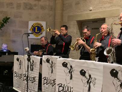 Concert Jazz "Blouze White"