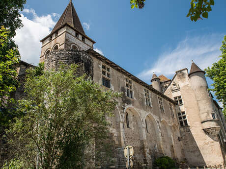 Journées Européennes du Patrimoine - Pays d'Art et d'Histoire : Visite découverte - L'église Saint-Pierre et le château des Doyens : un patrimoine en danger