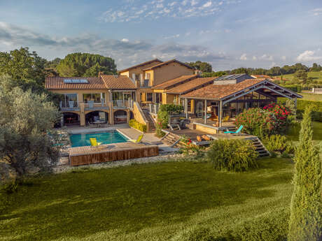 La Villa Bleue, Hammam, Piscine et Jacuzzi