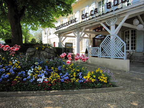 Hôtel Restaurant Hostellerie de la Bouriane