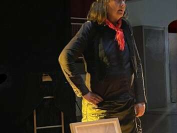 Spectacle " En direct des comités locaux de Libération "