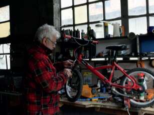 Festival Résurgence X : Gilles, les vélos et les migrants