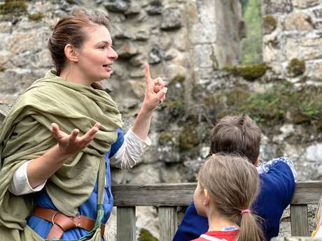 Tours de Merle : dans les pas des seigneurs de Merle