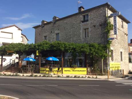 Hôtel-Restaurant Auberge de la Tour