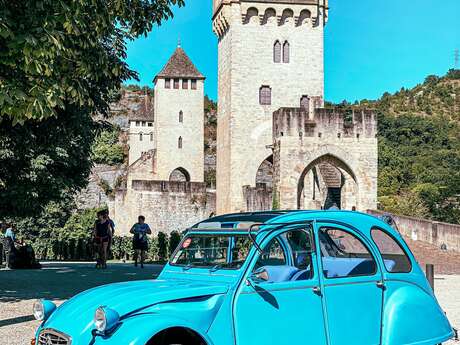 Balade en 2CV dans la vallée du Lot et ses villages