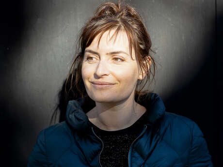 Festival du livre du Haut Quercy -"Trois générations, une colère" Rencontre avec Laurine Roux autour de Trois fois la colère, lu par Laura Guitteny