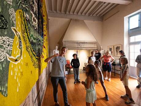 Visite thématique: "Lurçat au quotidien" Visite thématique: "Lurçat au quotidien"