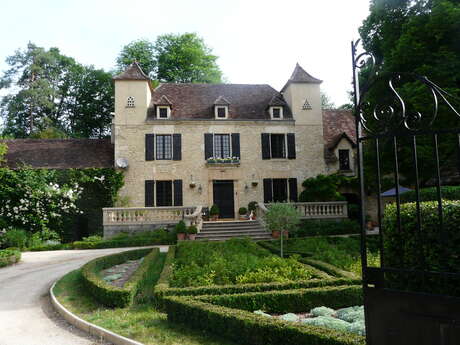 Le Manoir Des Tuileries