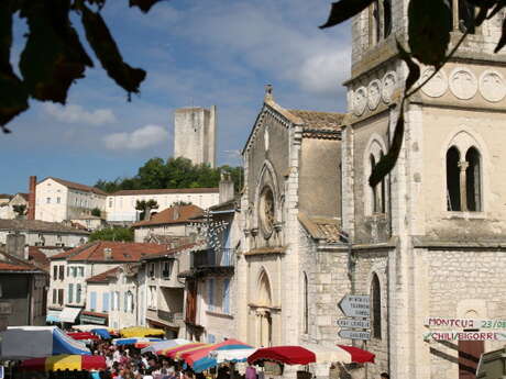 Marché à Montcuq