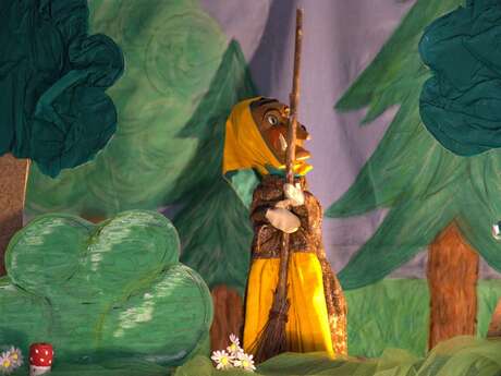 Spectacle conte et marionnettes "Ici et là-bas"