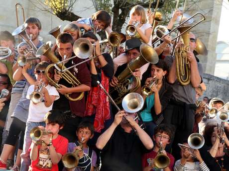 Festiv'Arts - la fanfare de la touffe