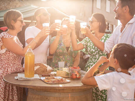Marché de producteurs de pays  festif et gourmand de Beaulieu-sur-Dordogne