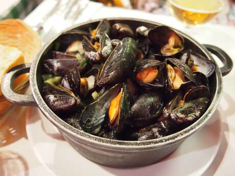 Soirée moules-frites à Montcléra