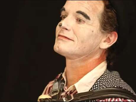 Spectacle de cirque "Sortie de piste" par la Cie La Mano Loca